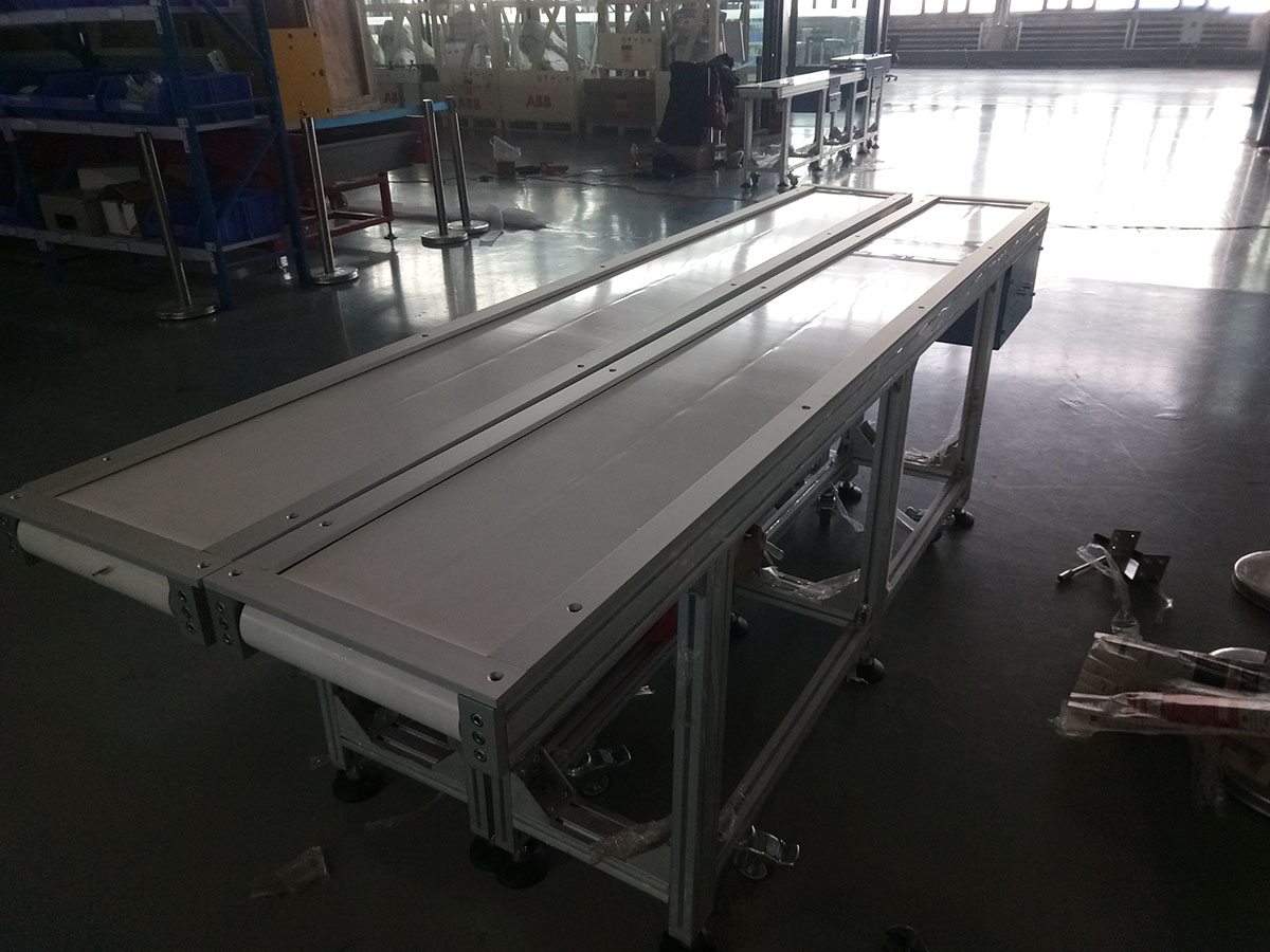 鋁型材輸送機(jī)