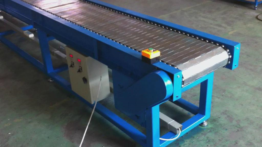 板鏈輸送機(jī).